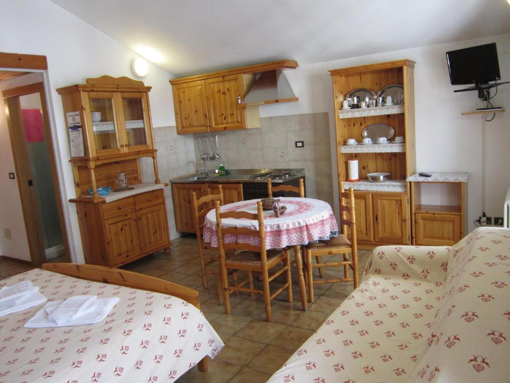 Residence Delapierre Gressoney-Saint-Jean Rum bild